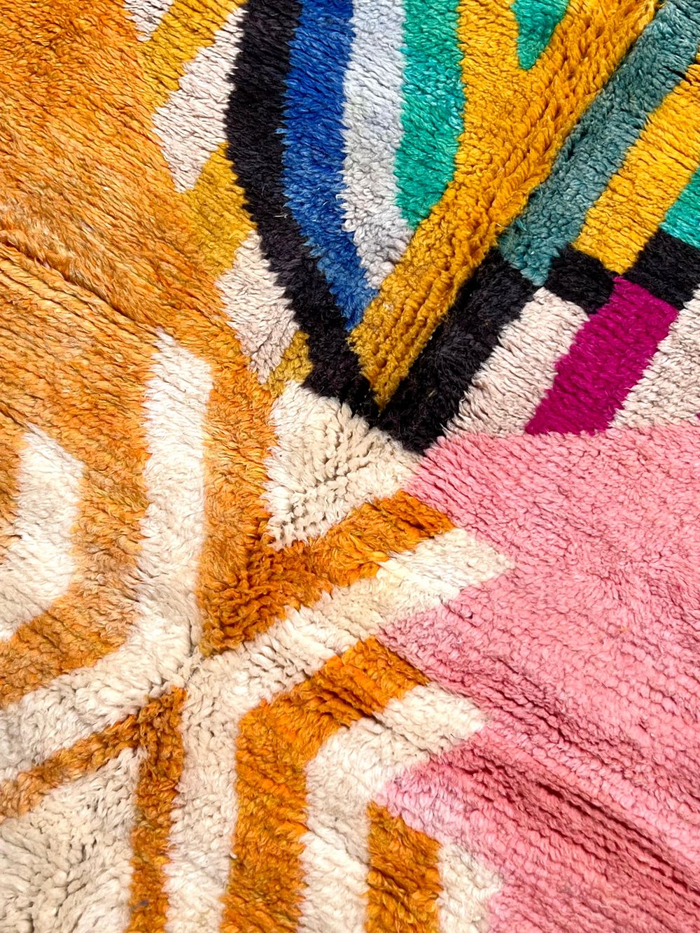 Moroccan Sun Rug 265x175cm