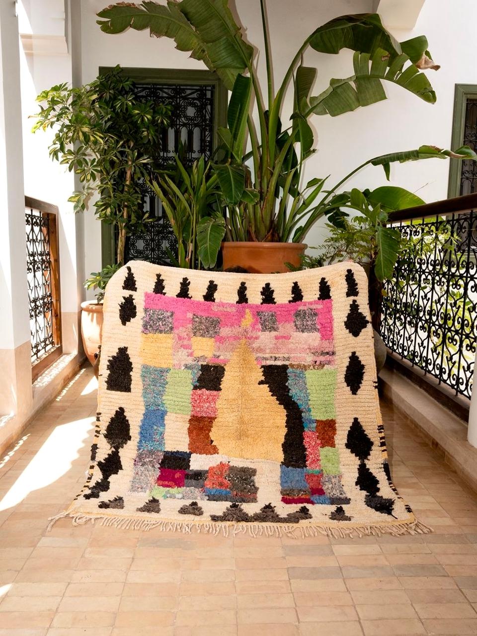 Marokkolainen vintage Boucherouite matto 100x105cm