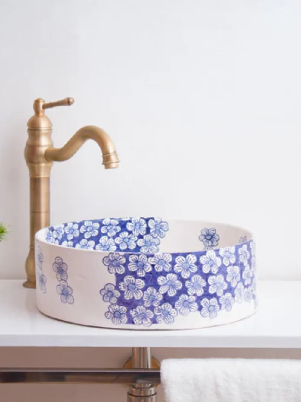 Order by Size: Moroccan Washbasin sink
