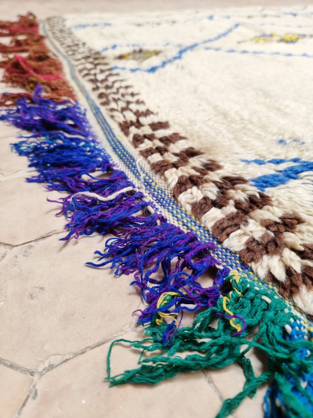 Moroccan Vintage Azilal Rug 330x135cm