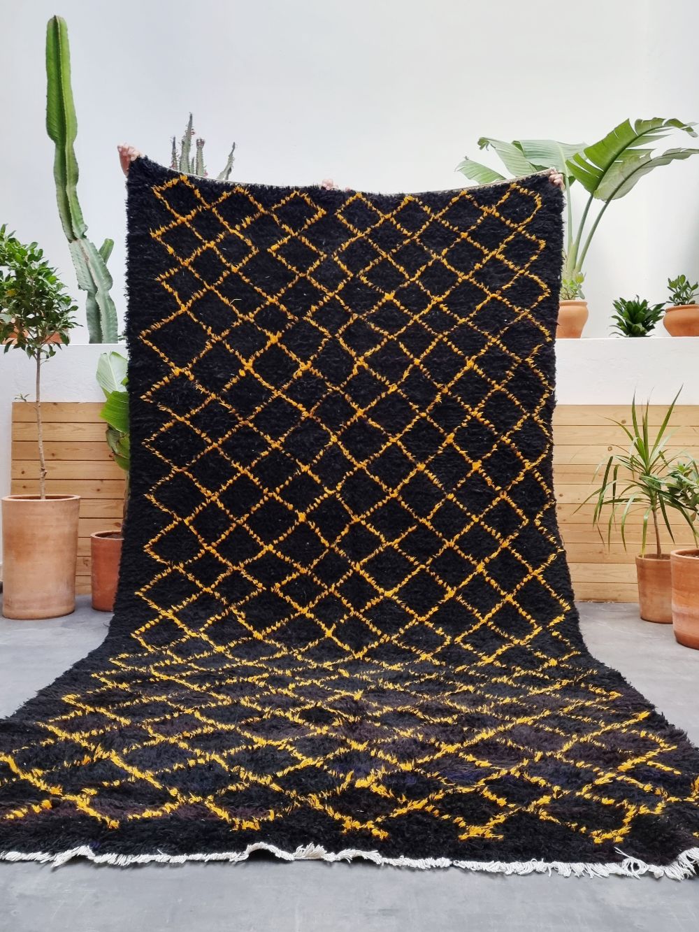 Moroccan Vintage Boucherouite Rug 320x170cm