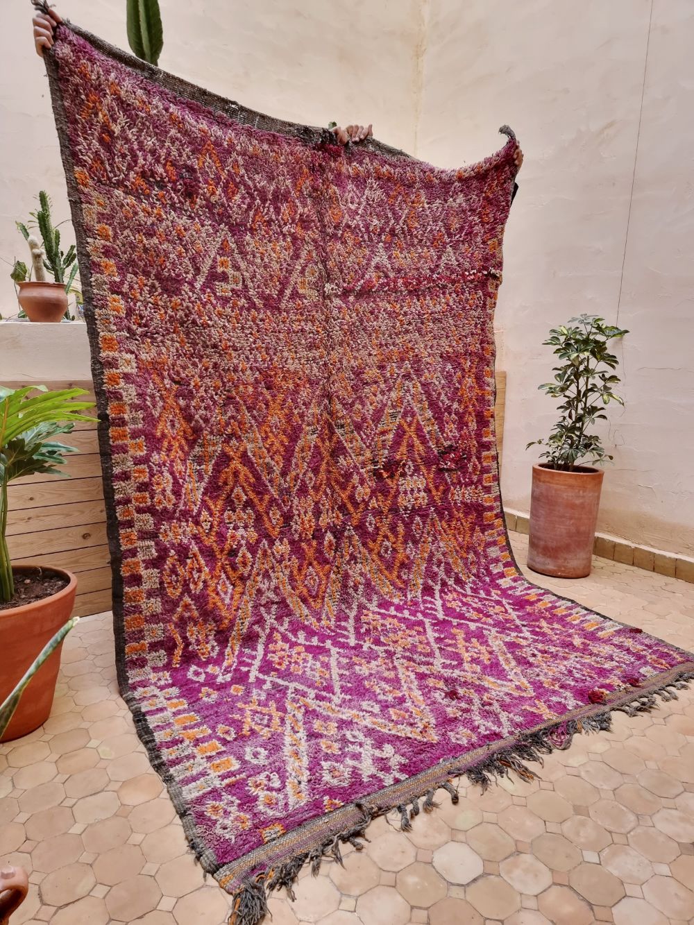 Moroccan Vintage Zayane Rug 270x175cm