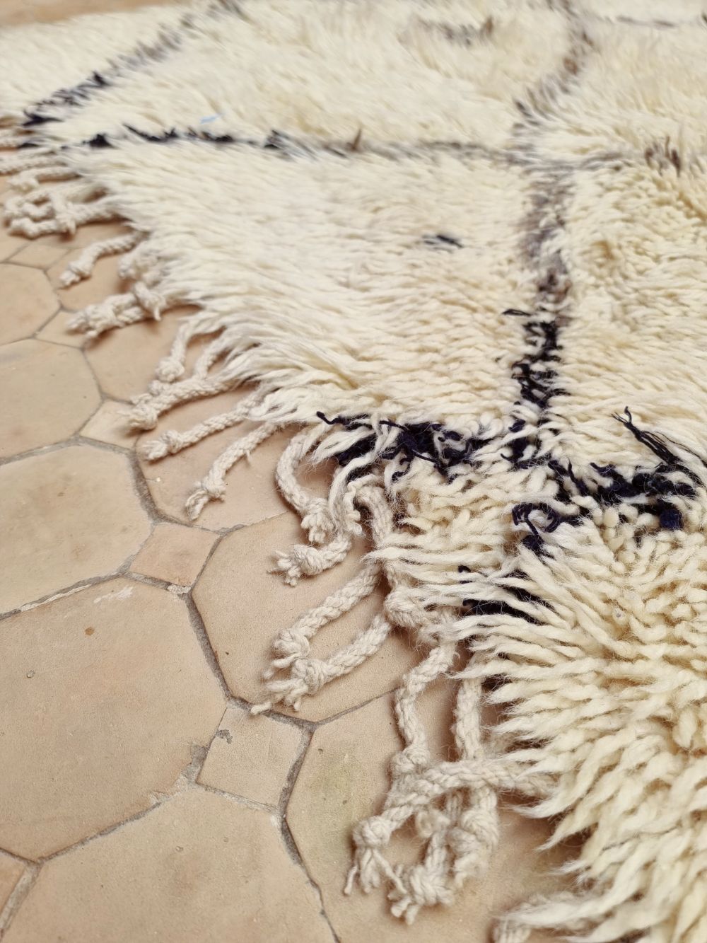Marokkolainen vintage Beni Ouarain matto 270x170cm