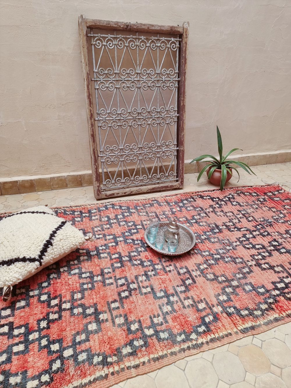 Moroccan Vintage Boujaad Rug 215x110cm