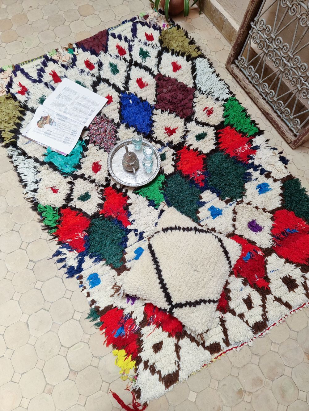 Marokkolainen vintage Azilal matto 185x120cm
