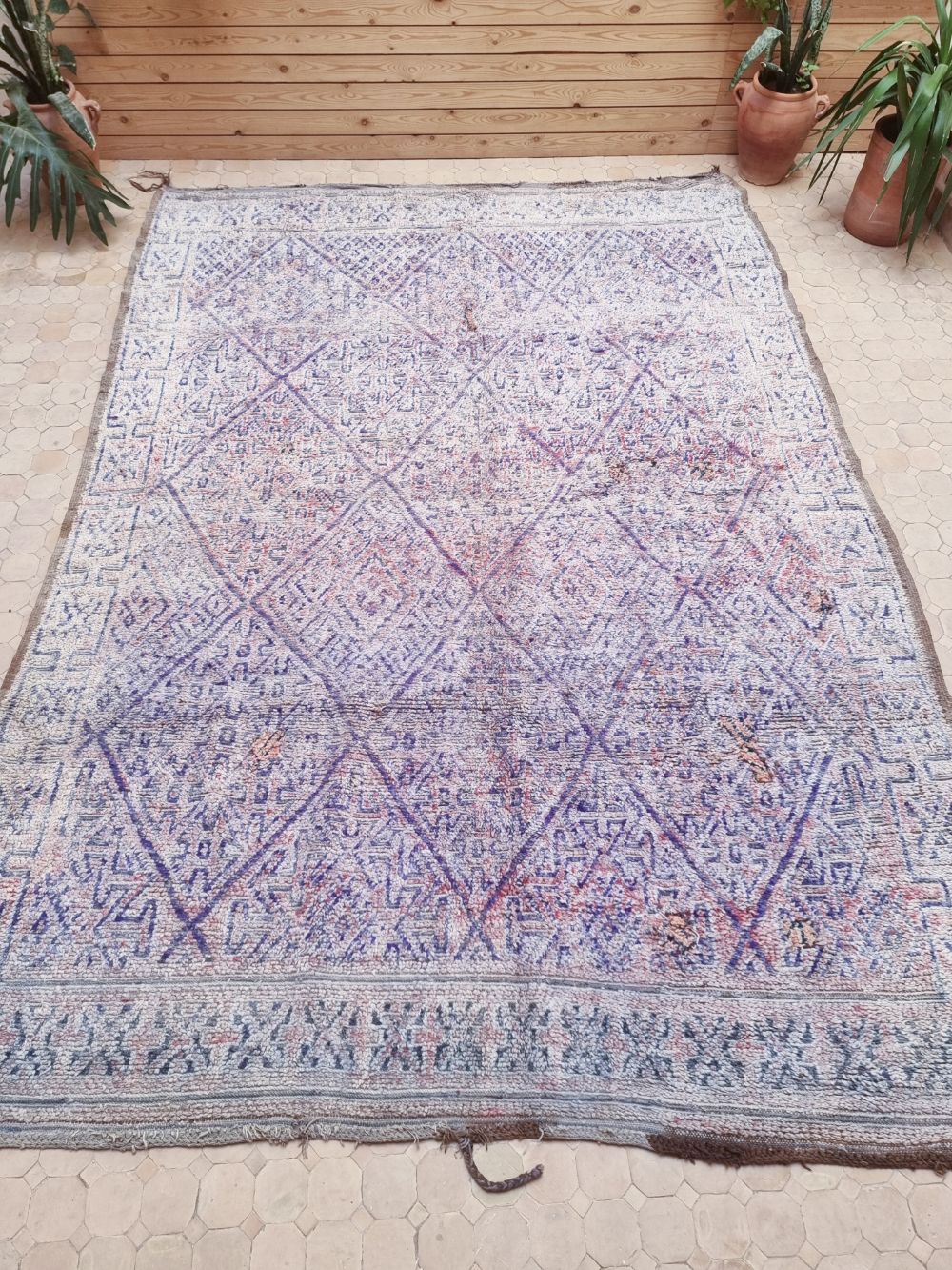 Moroccan Vintage Zayane Rug 325x225cm