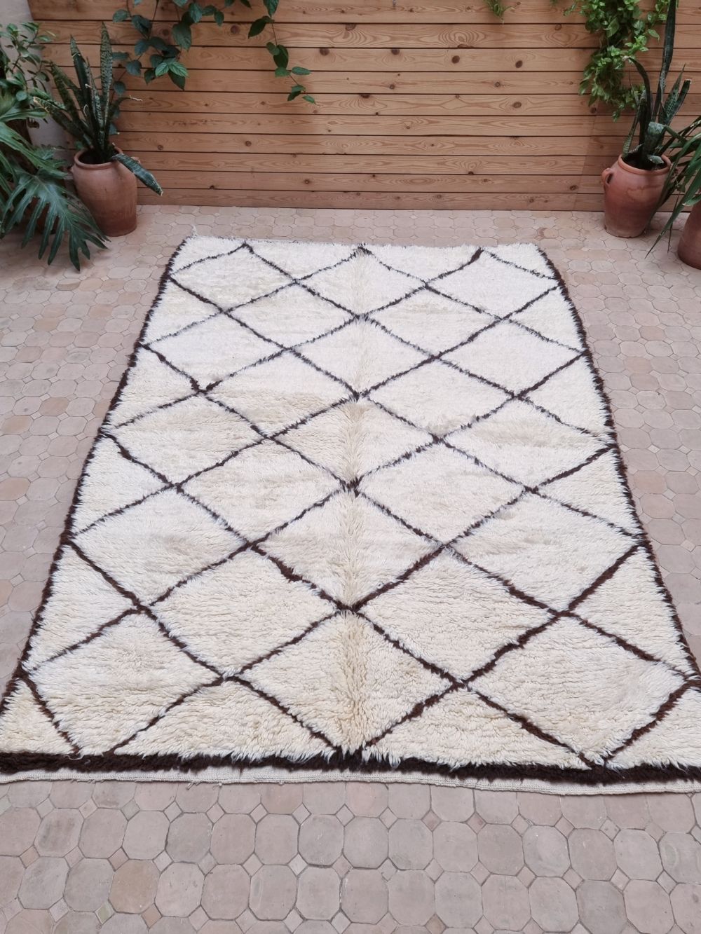 Marokkolainen vintage Beni Ouarain matto 240x175cm