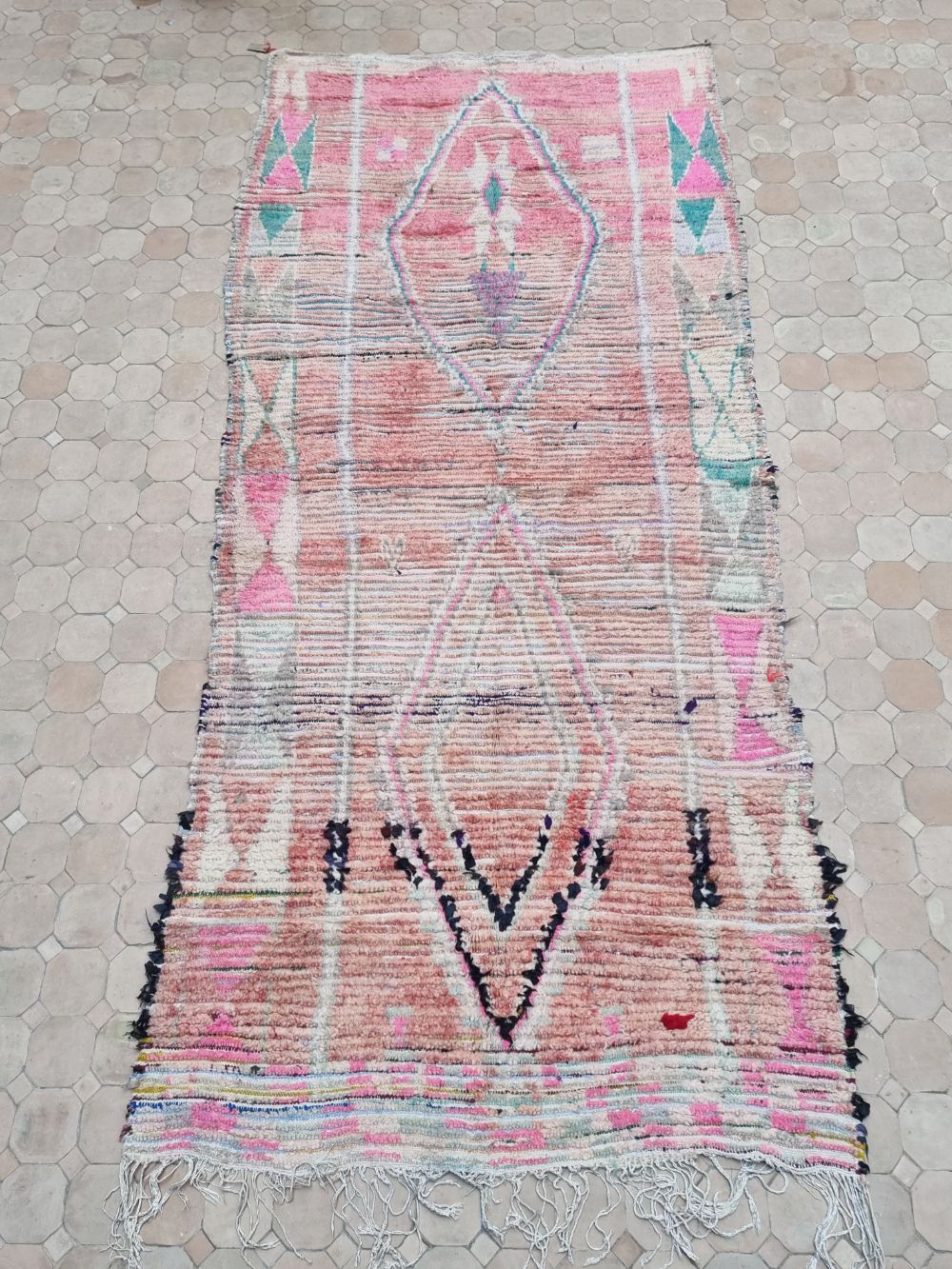 Marokkolainen vintage Boujaad käytävämatto 240x105cm