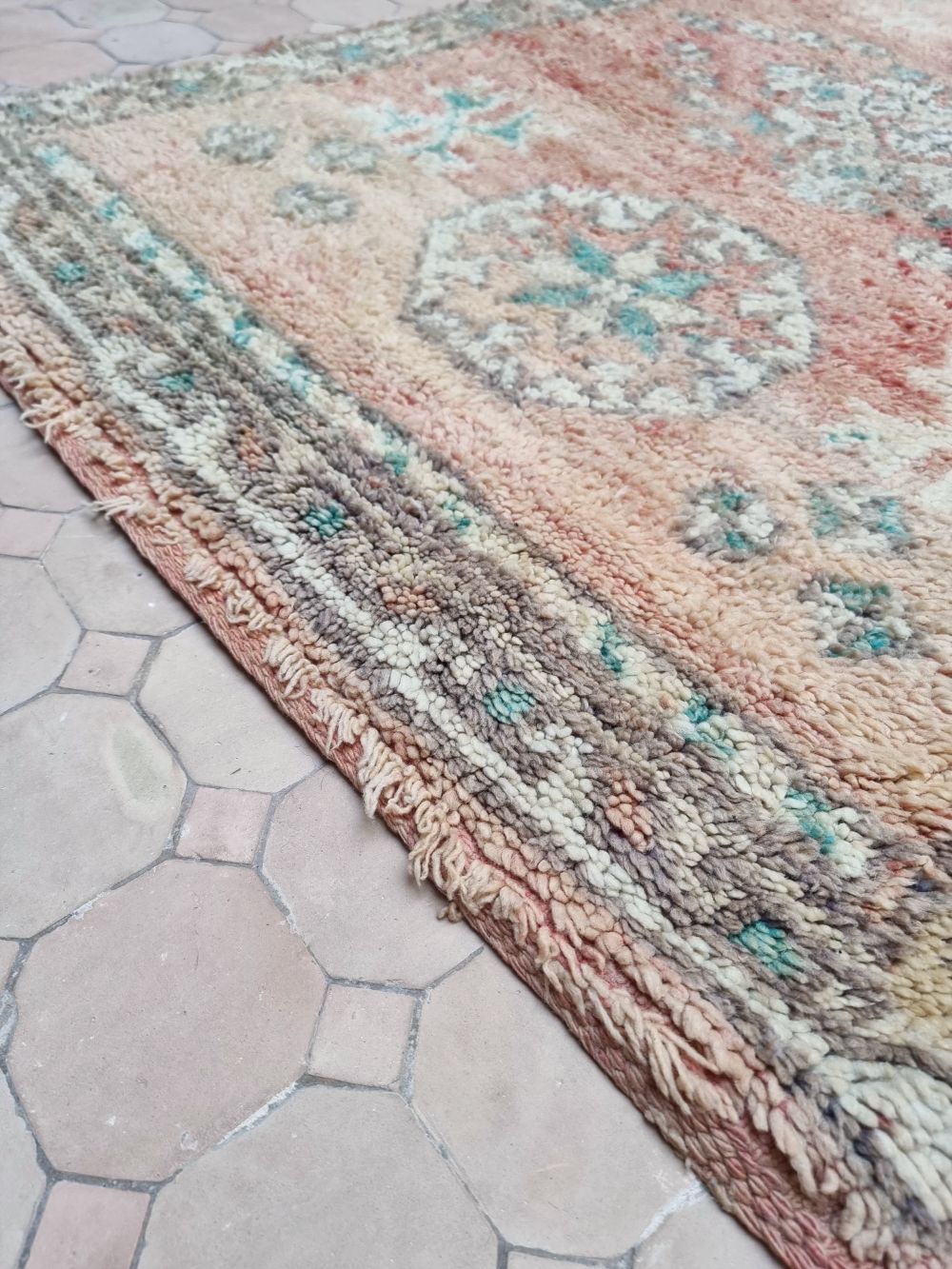 Marokkolainen vintage Boujaad matto 180x90cm