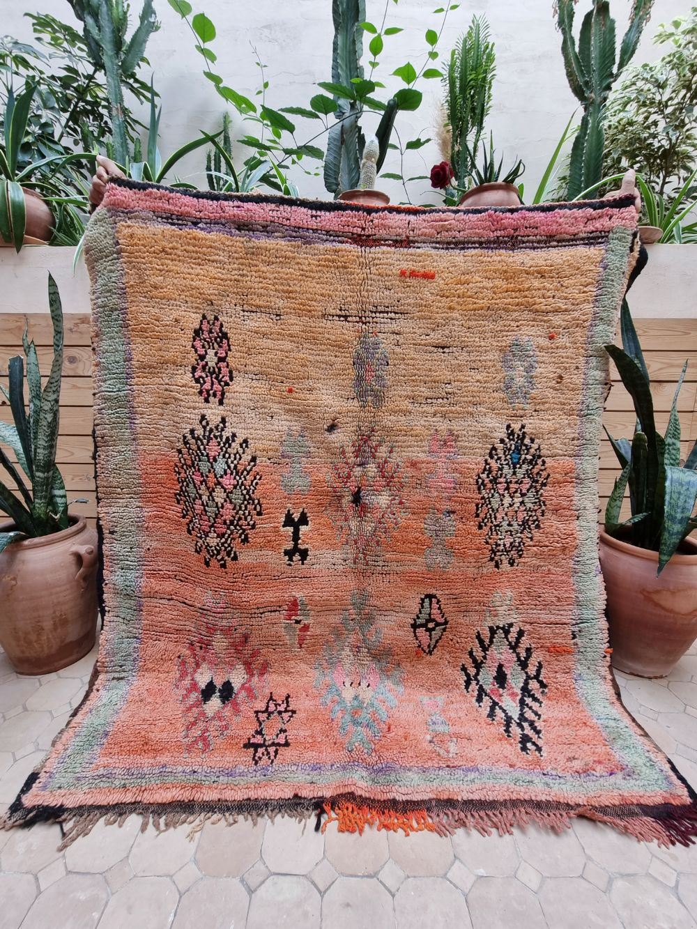 Moroccan Vintage Boujaad Rug 130x120cm
