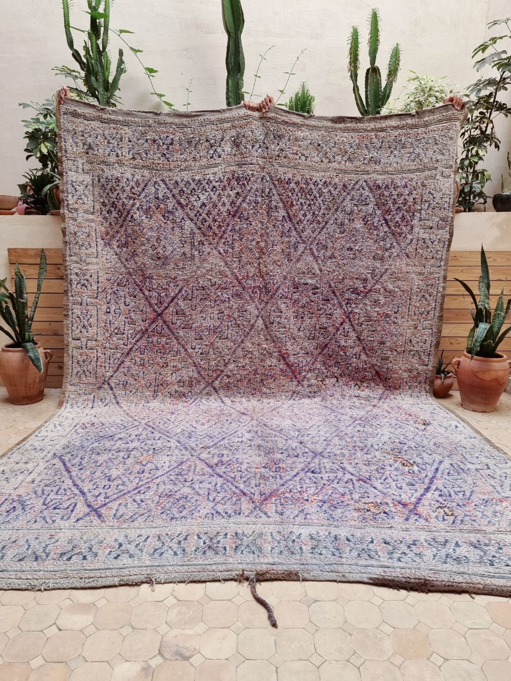 Moroccan Vintage Zayane Rug 325x225cm