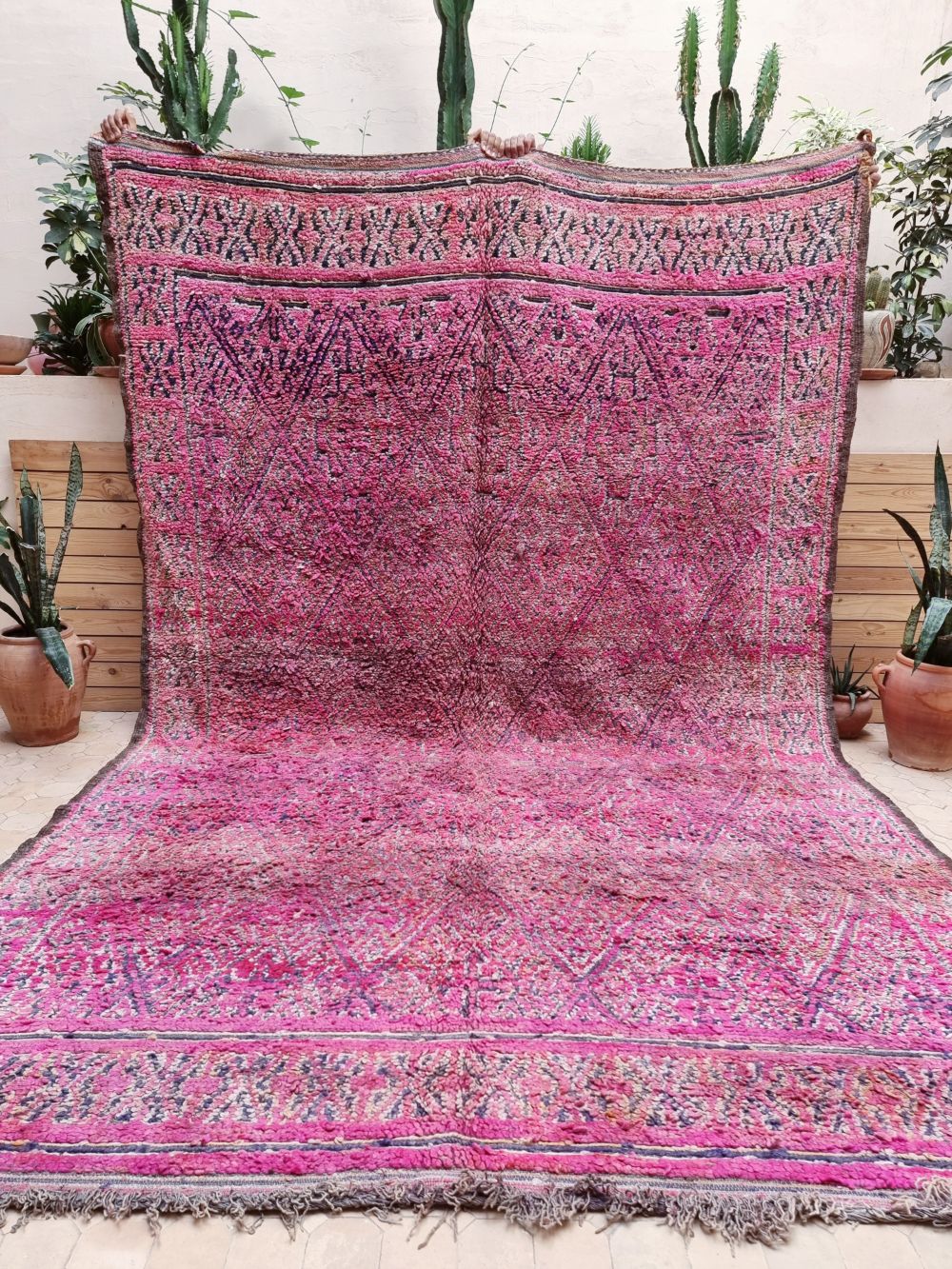 Moroccan Vintage Zayane Rug 330x220cm