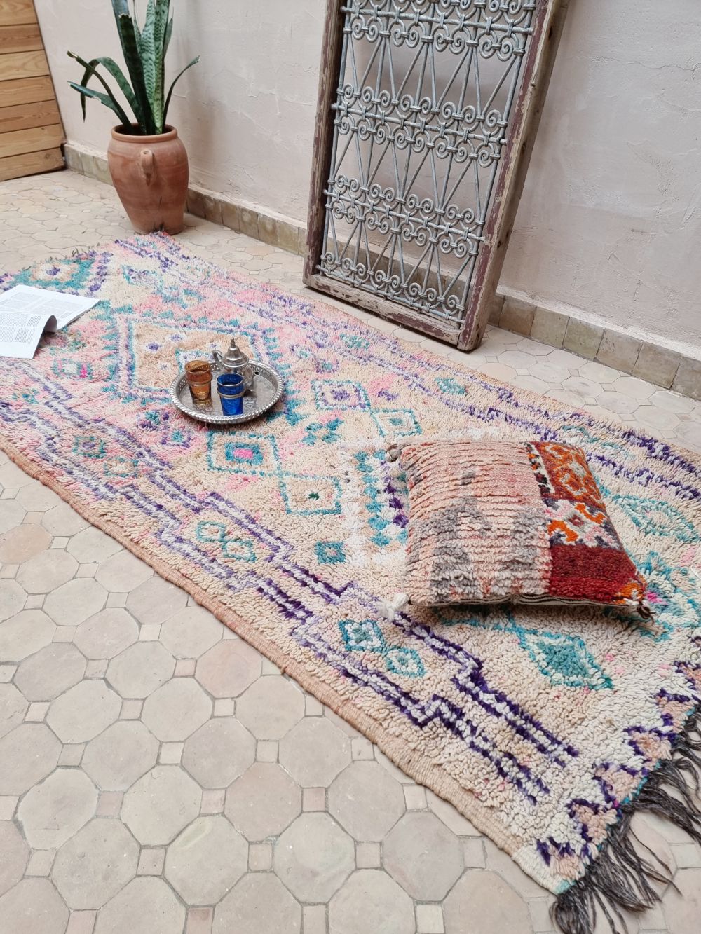 Marokkolainen vintage Boujaad matto 215x100cm