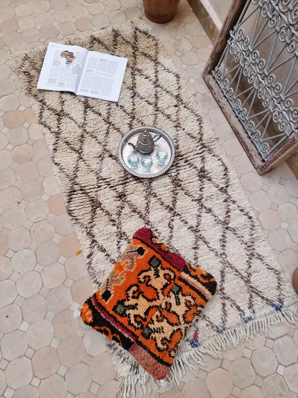Moroccan vintage Beni Ouarain Rug 165x75cm