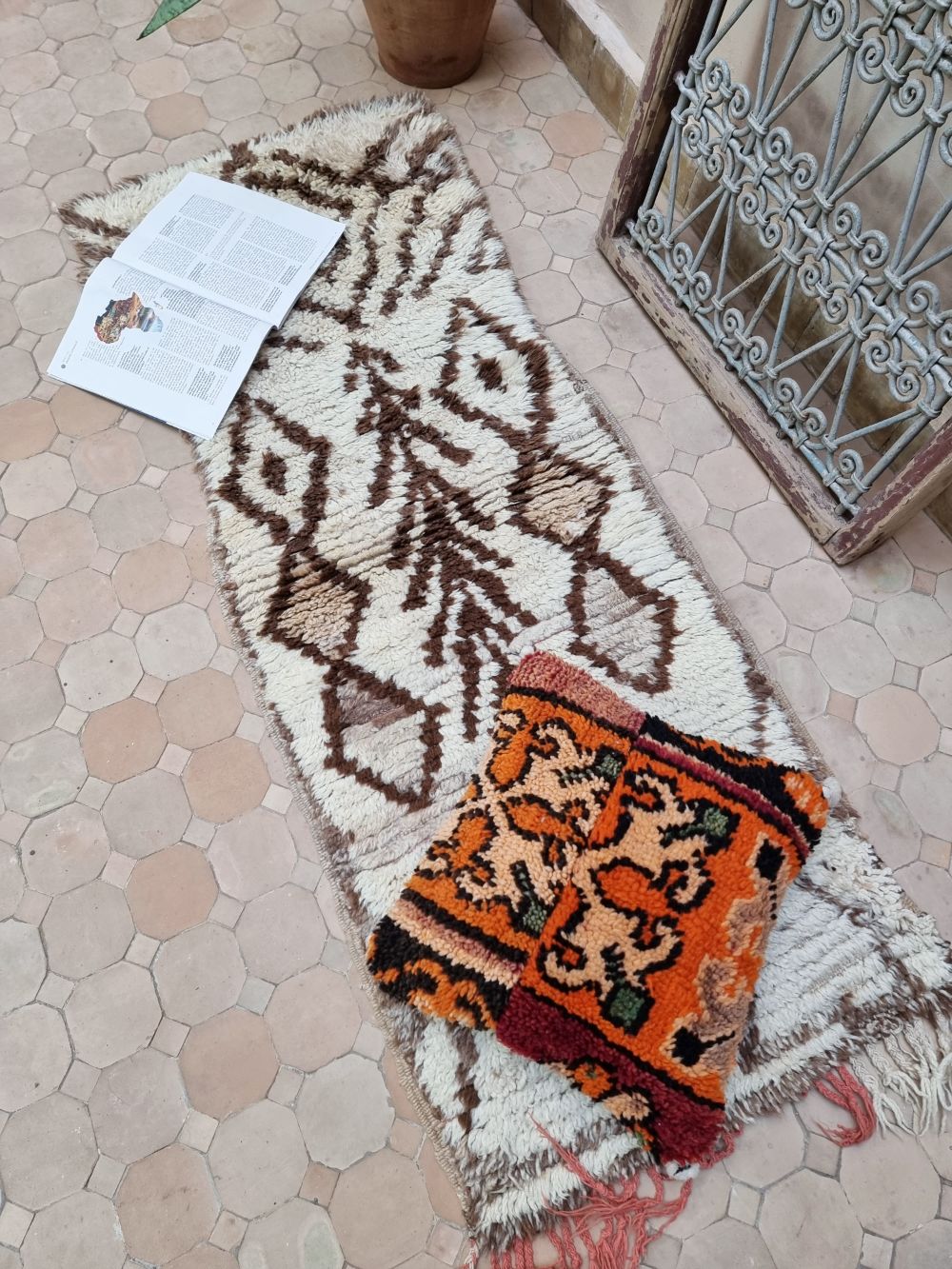 Marokkolainen vintage Beni Ouarain matto 150x60cm