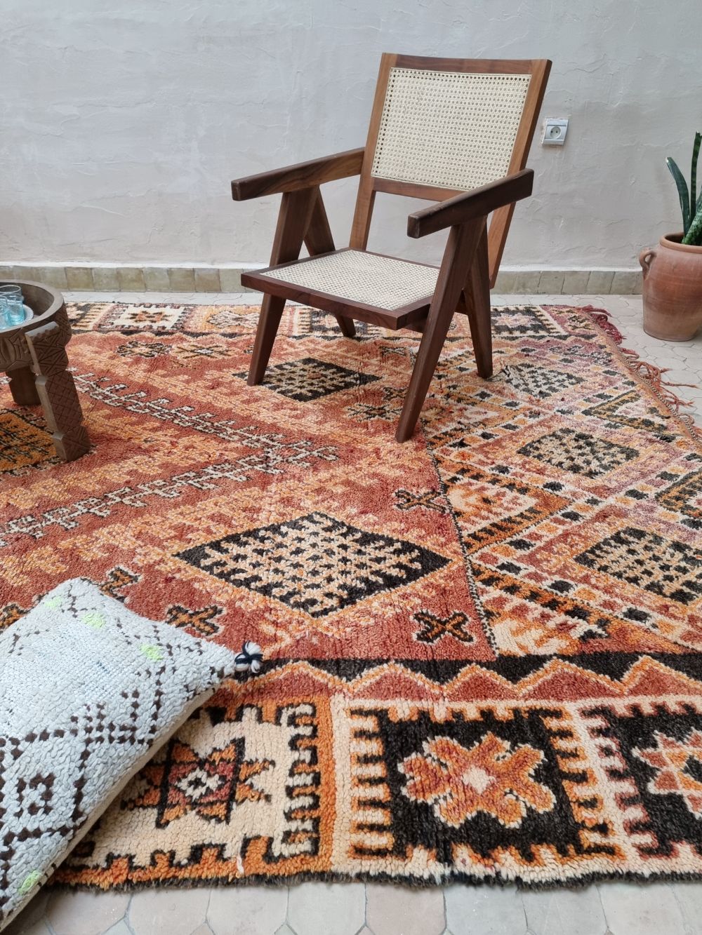 Marokkolainen vintage Boujaad matto 325x210cm