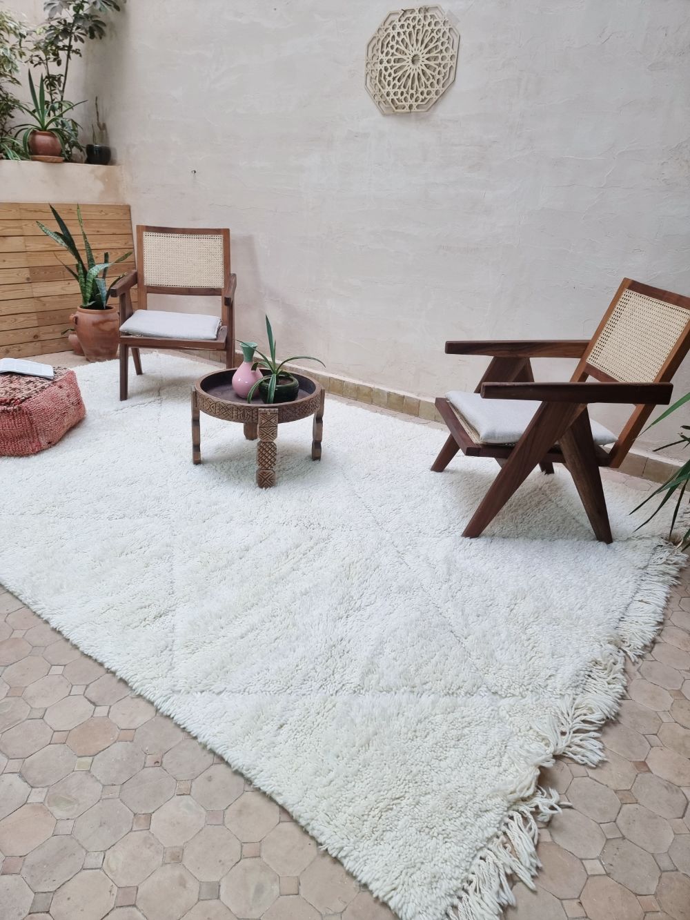 Marokkolainen valkoinen matto 325x200cm