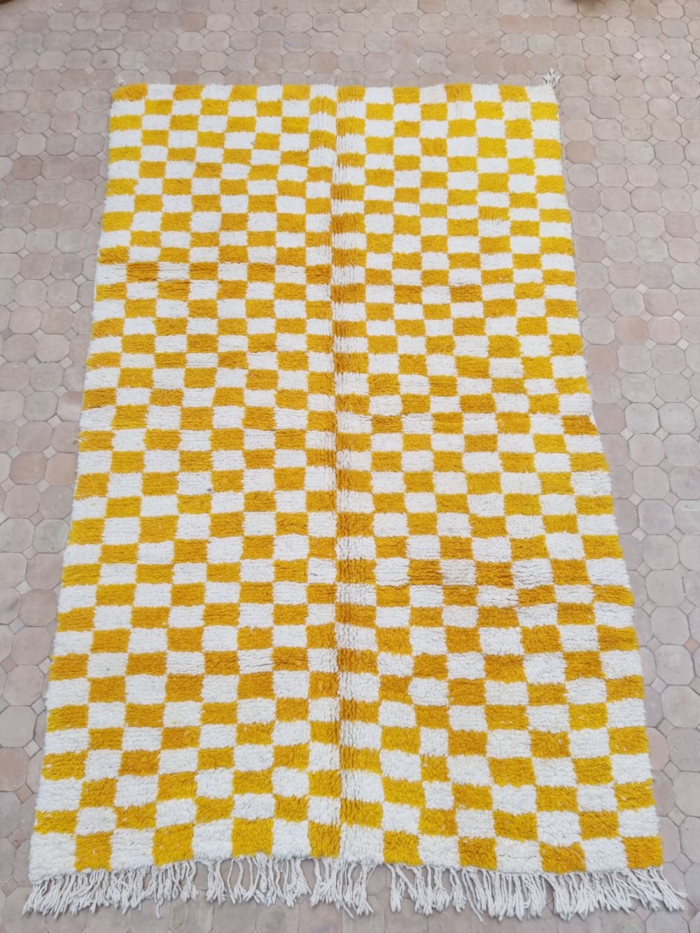 Marokkolainen ruudullinen matto 240x150cm