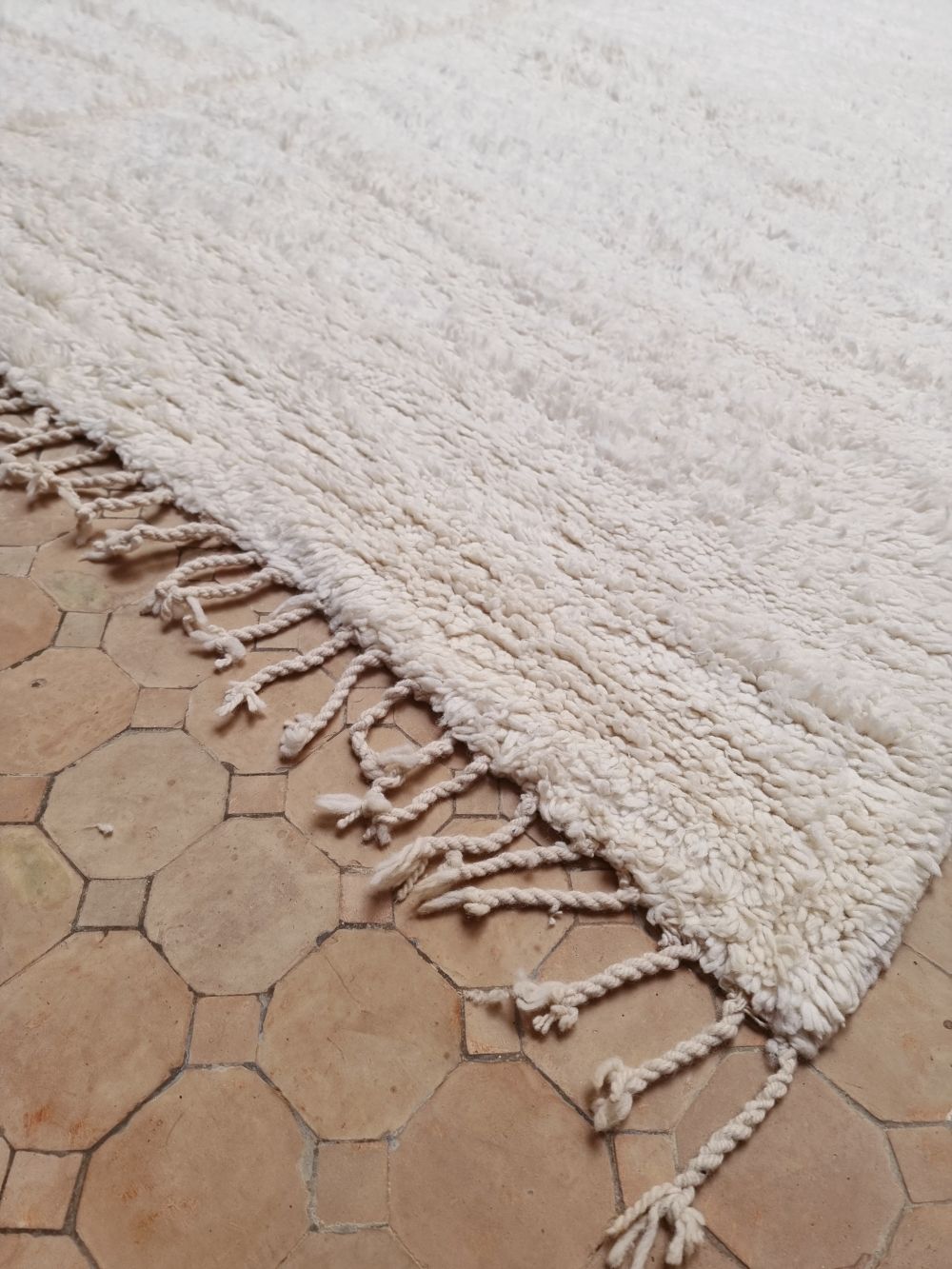 Moroccan All White Rug 365x260cm