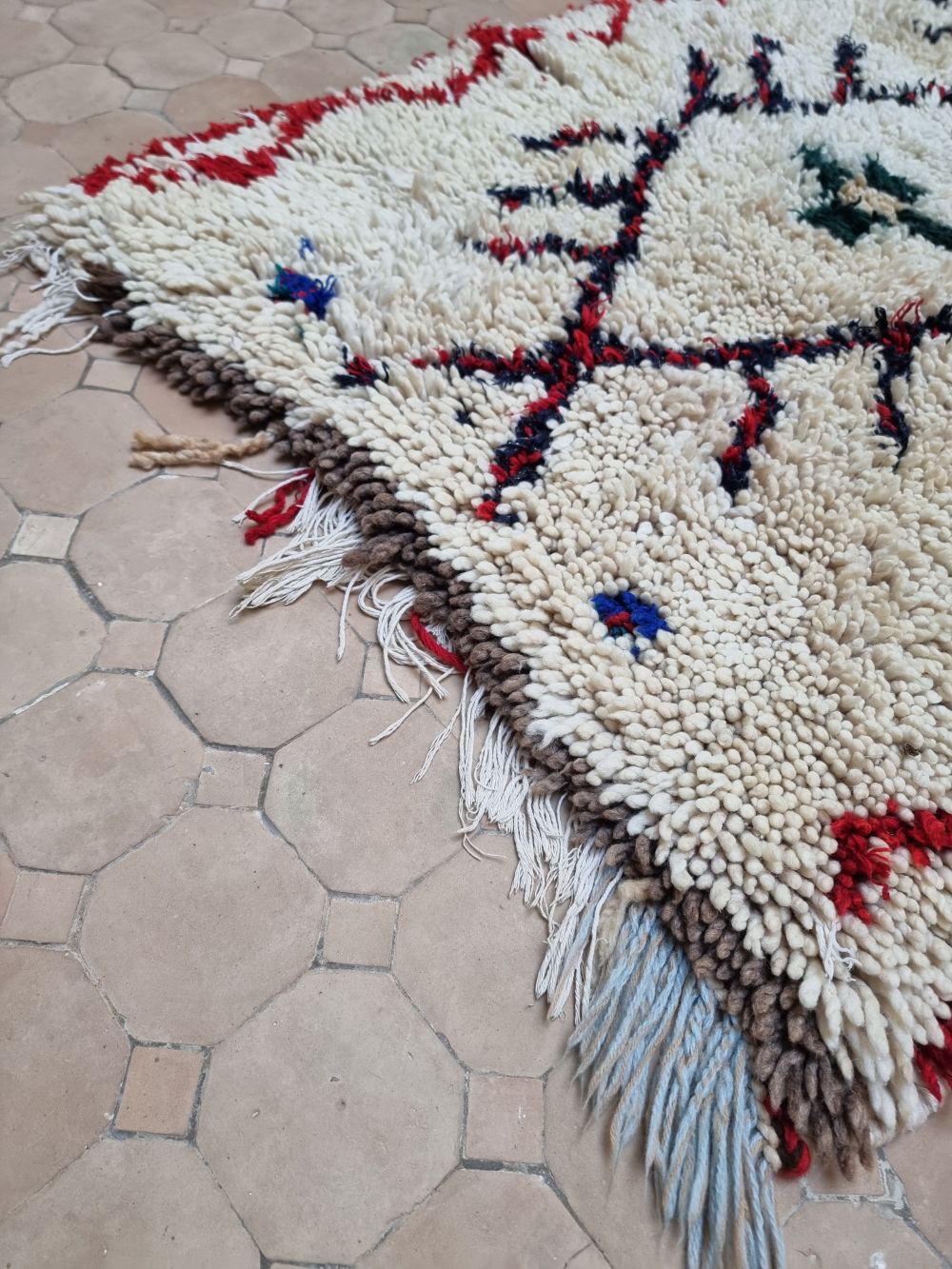 Marokkolainen vintage Azilal-matto 165x80cm