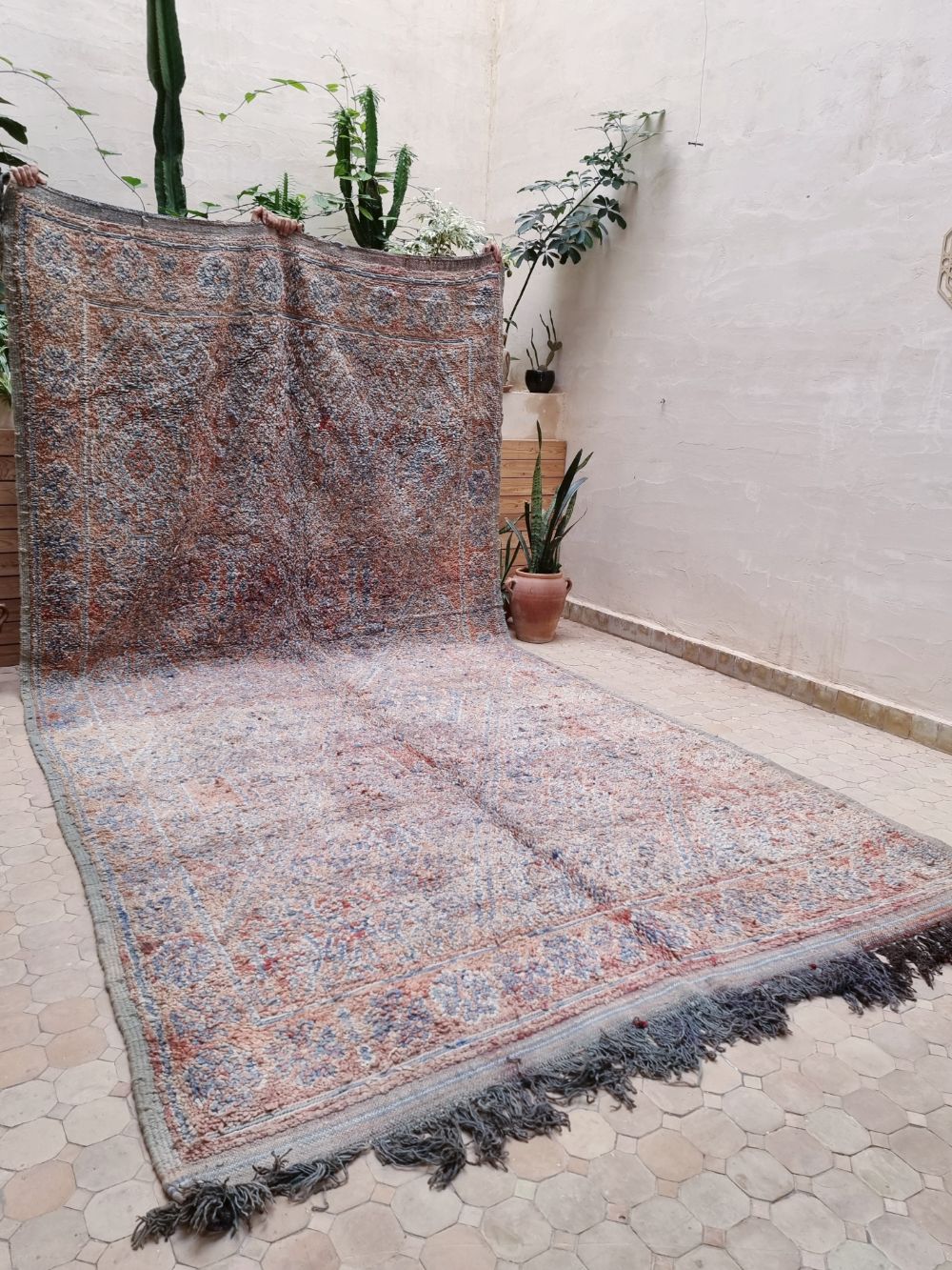 Moroccan Vintage Zayane Rug 410x205cm
