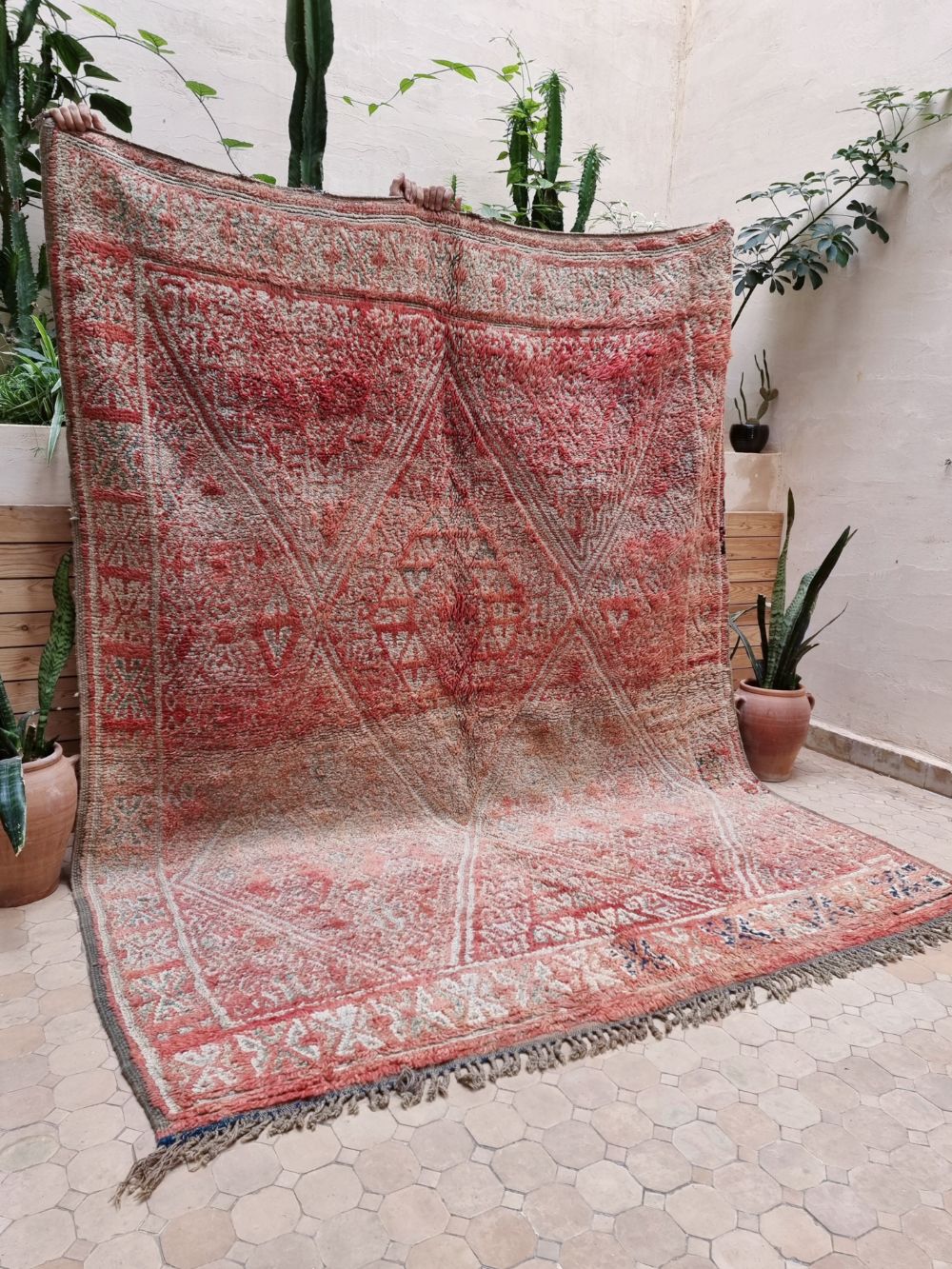 Moroccan Vintage Zayane Rug 270x210cm