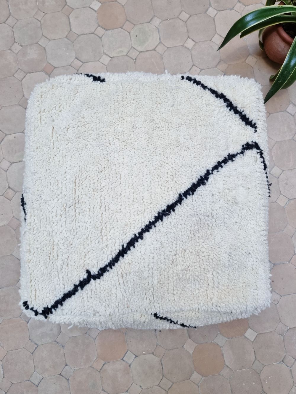 Moroccan Black and white Pouf