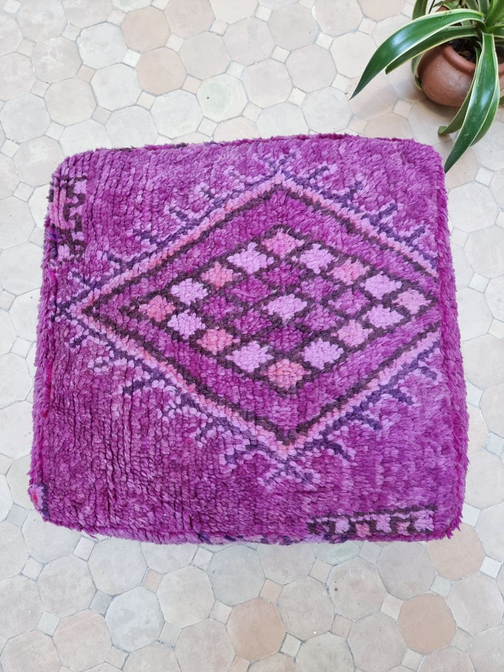 Moroccan Vintage purple Pouf