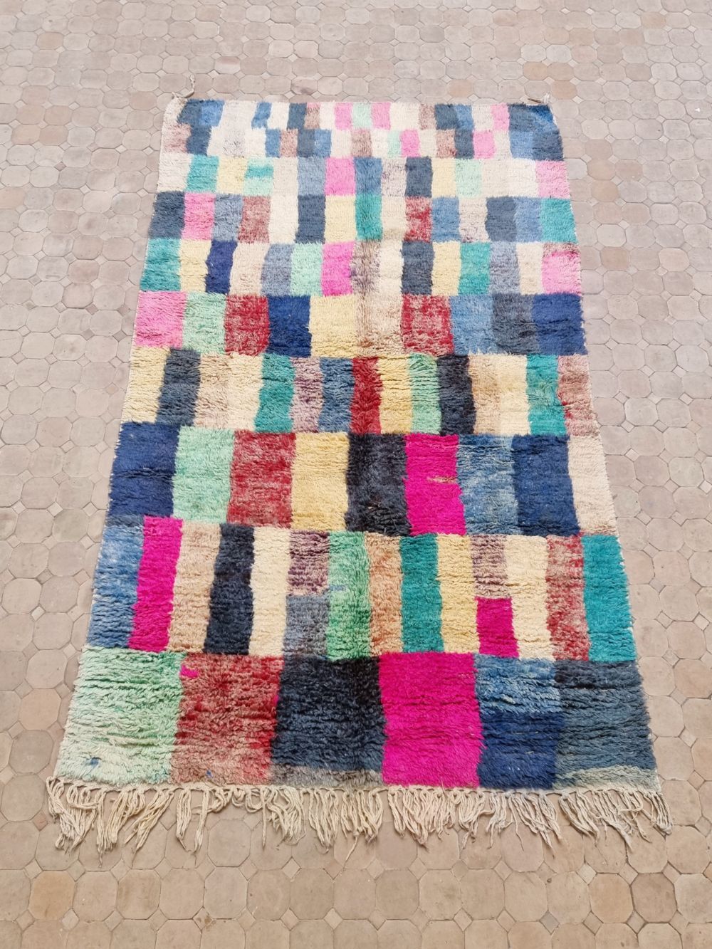 Marokkolainen Boujaad matto 235x140cm