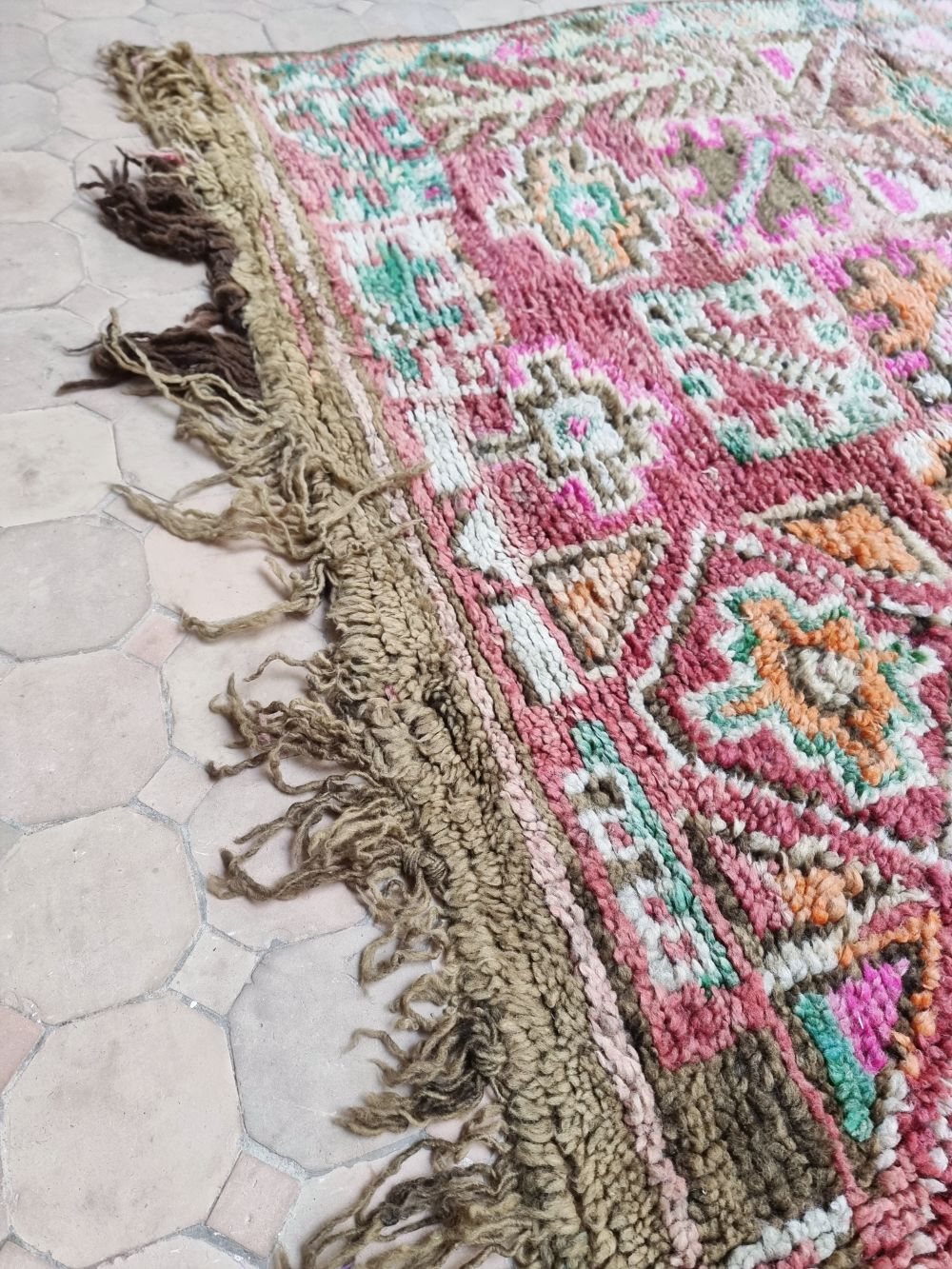 Marokkolainen vintage Boujaad matto 250x205cm