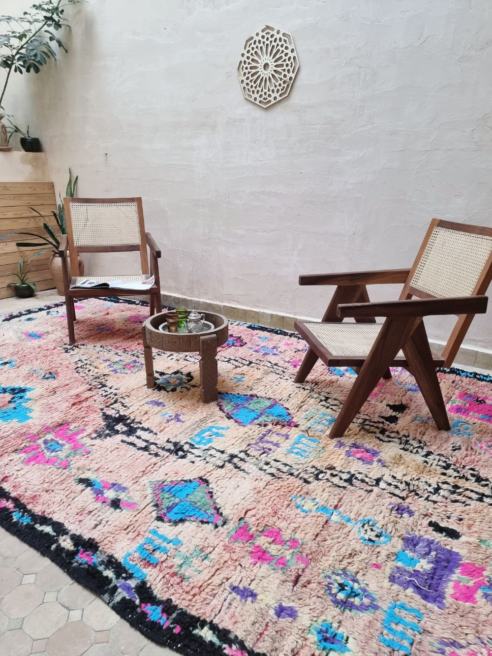 Marokkolainen vintage Boujaad matto 370x205cm