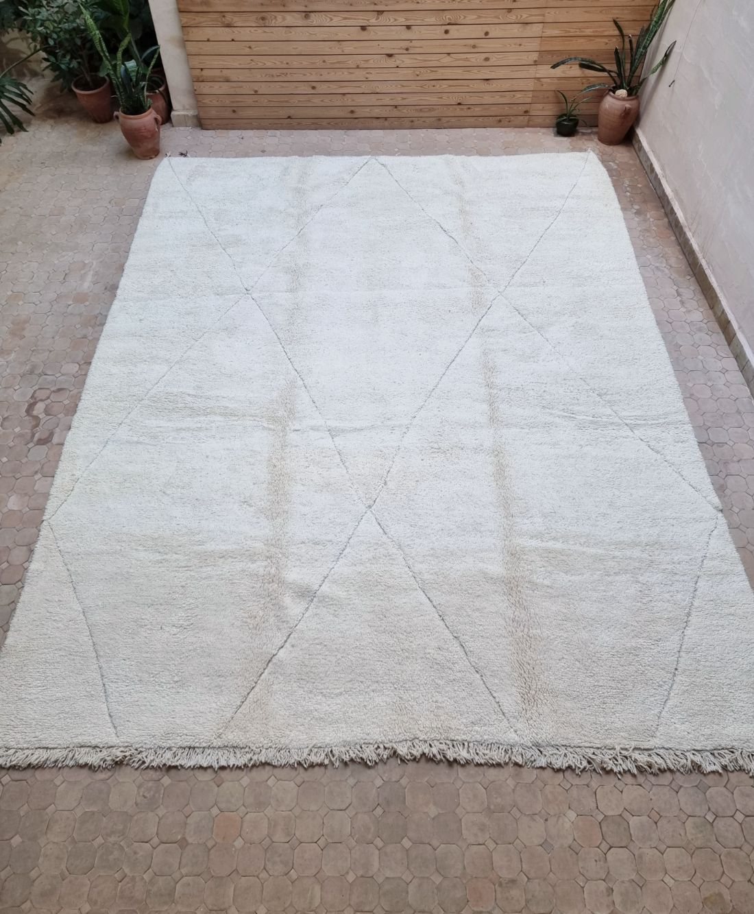 Marokkolainen valkoinen matto 405x315cm
