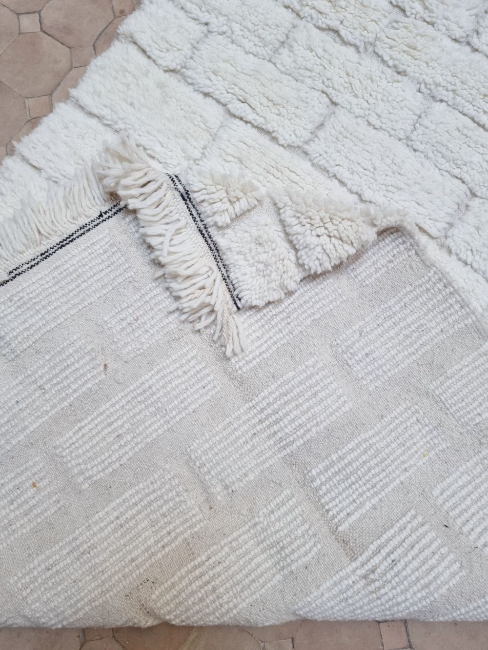 Marokkolainen valkoinen matto 150x105cm