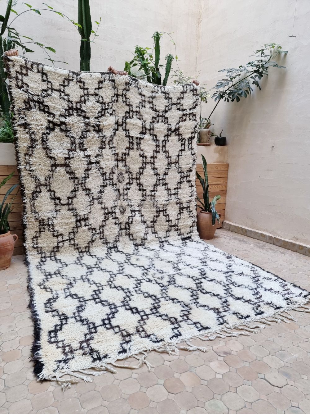 Marokkolainen vintage Beni Ouarain matto 330x200cm