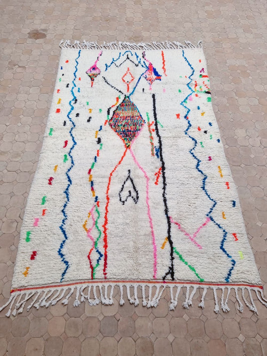 Marokkolainen Azilal-matto 240x150cm