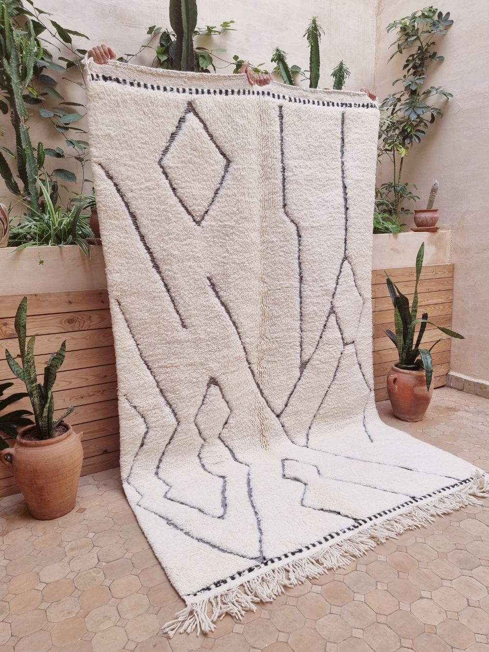 Moroccan Black & White Rug 260x150cm