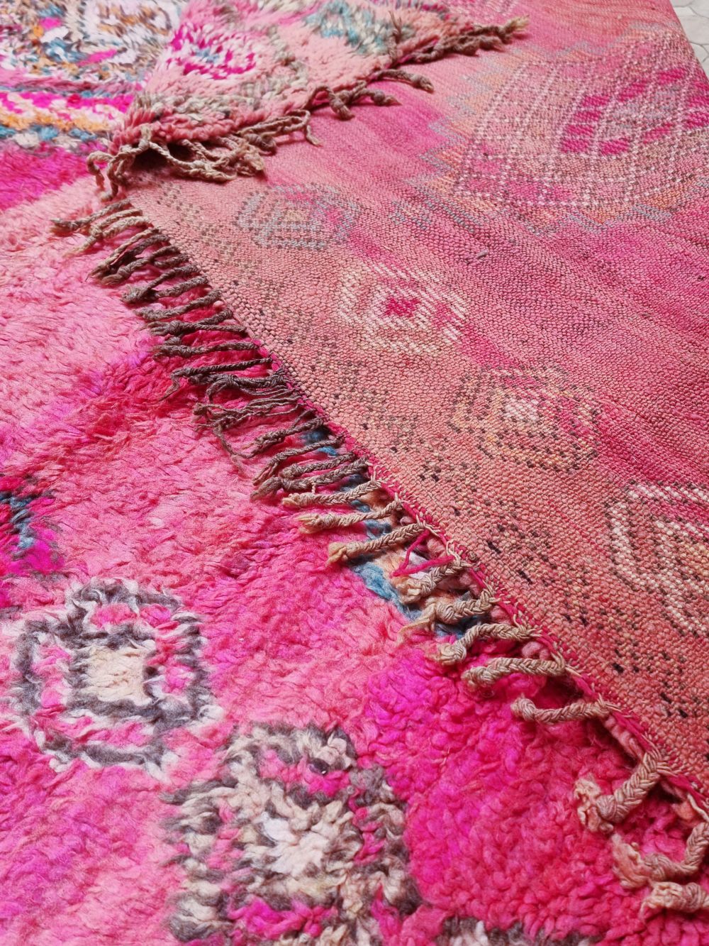 Moroccan Vintage Boujaad Rug 335x210cm