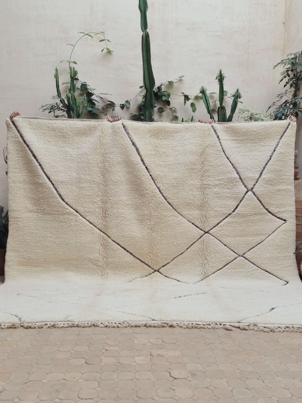 Moroccan Black & White Rug 310x315cm