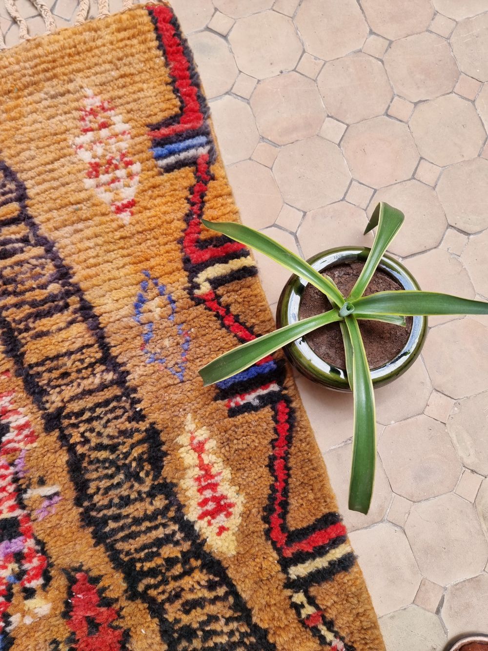 Marokkolainen Boujaad-matto 105x60cm