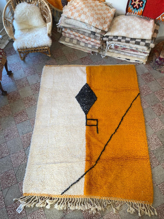 Moroccan Hanzo Rug 220x165cm