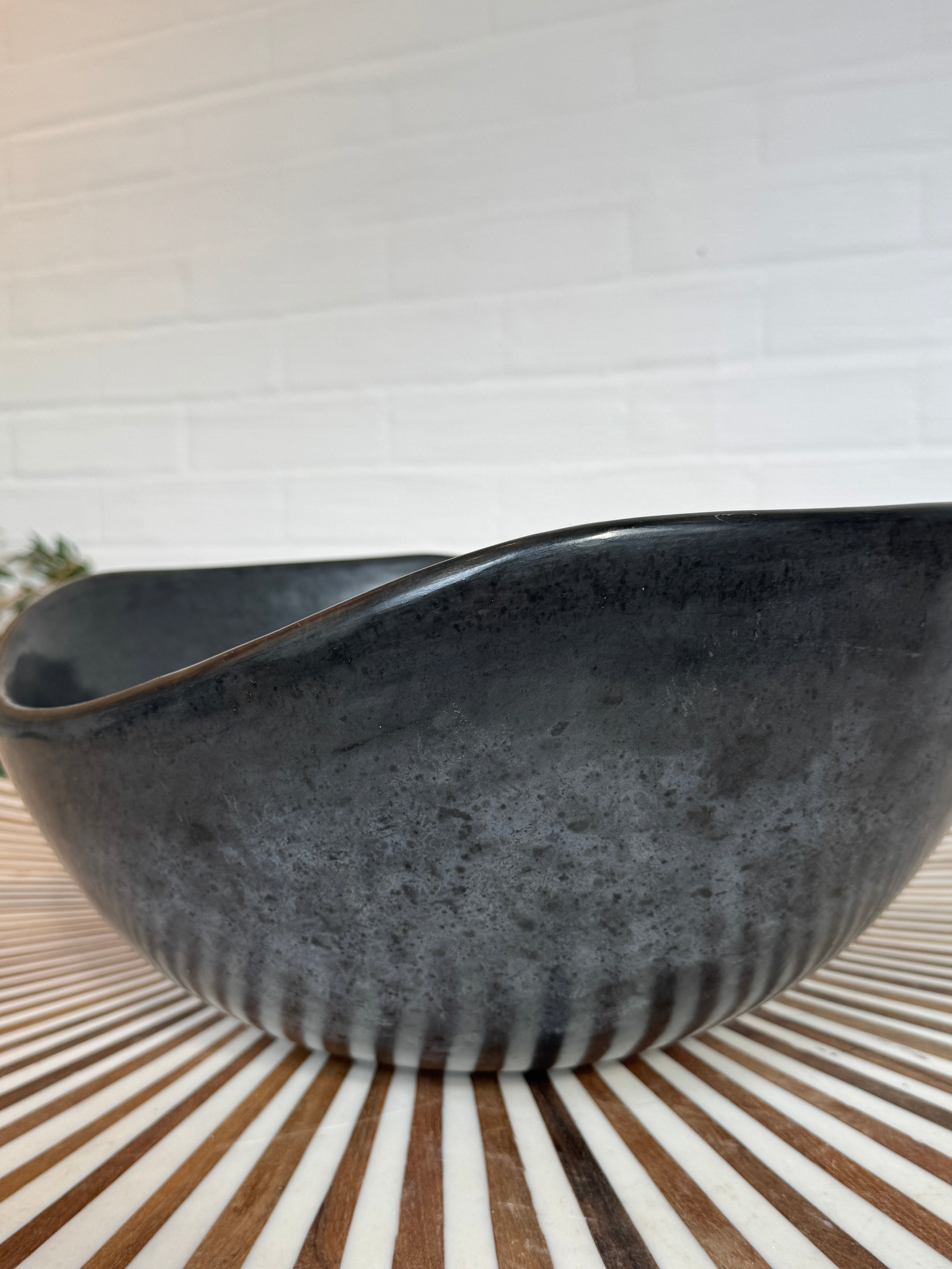 Moroccan Washbasin sink graphite grey Tadelakt