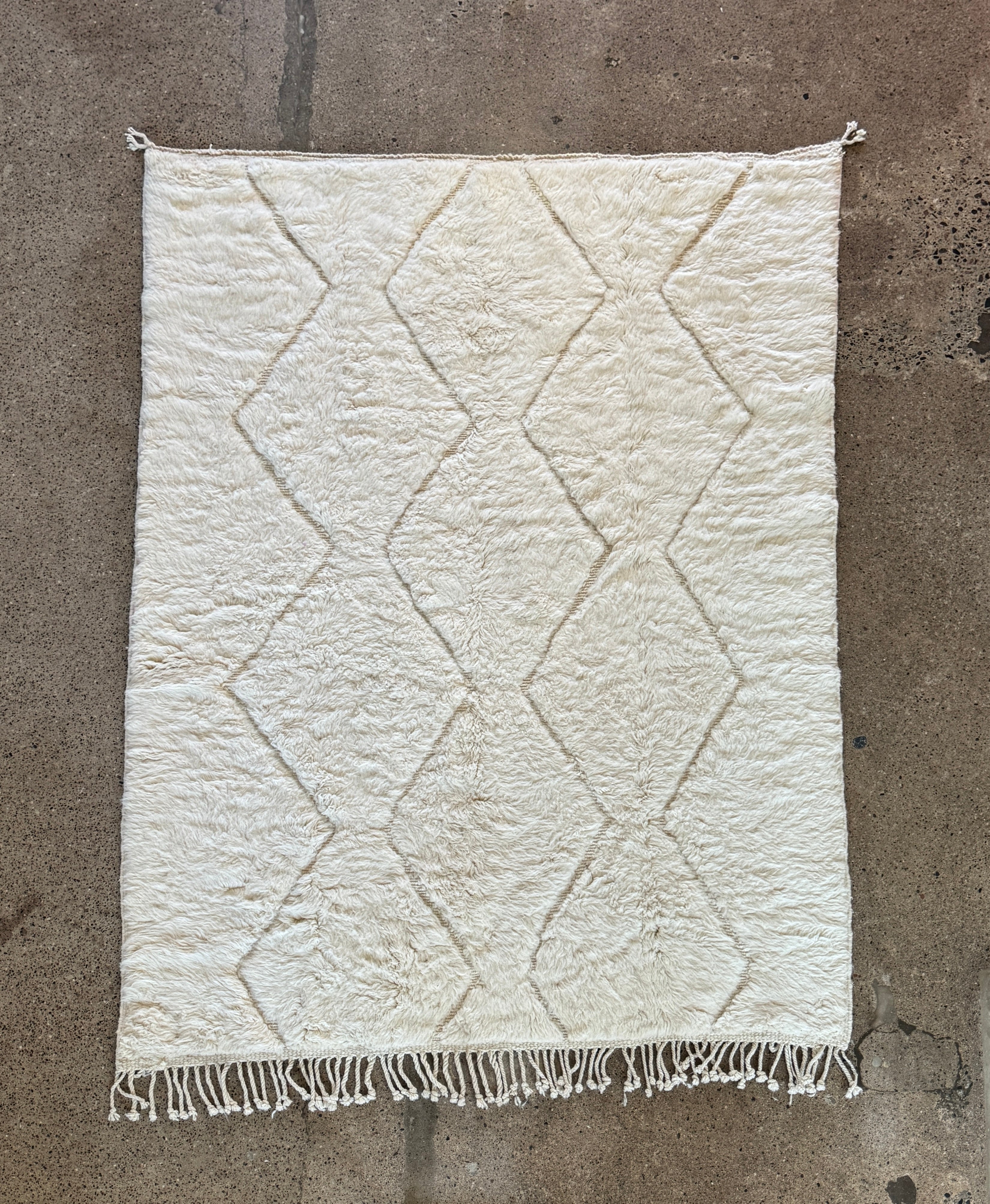 Moroccan Mrirt Rug Polar Bear 235x180cm