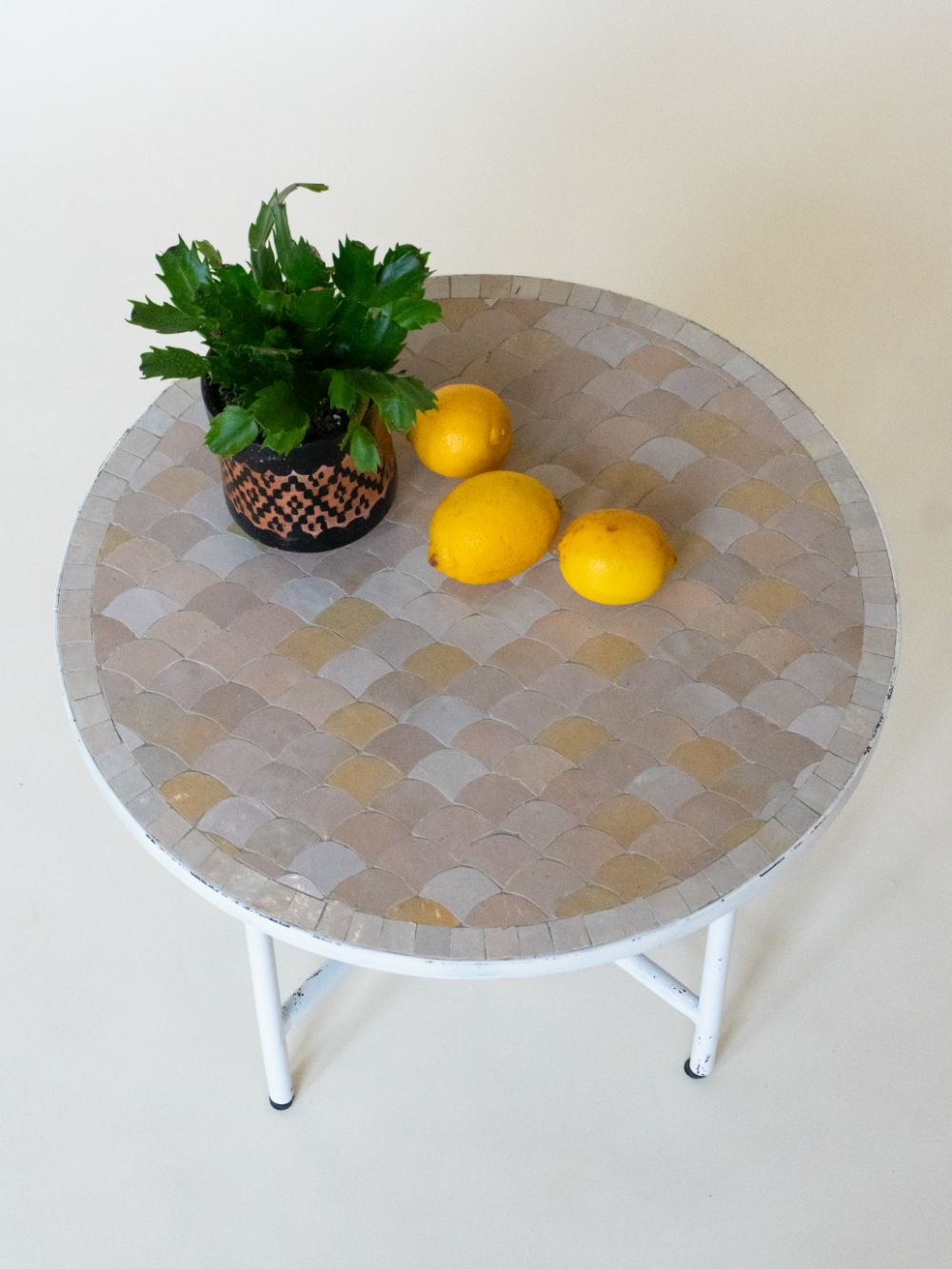 Mosaic Table Salmon Greige