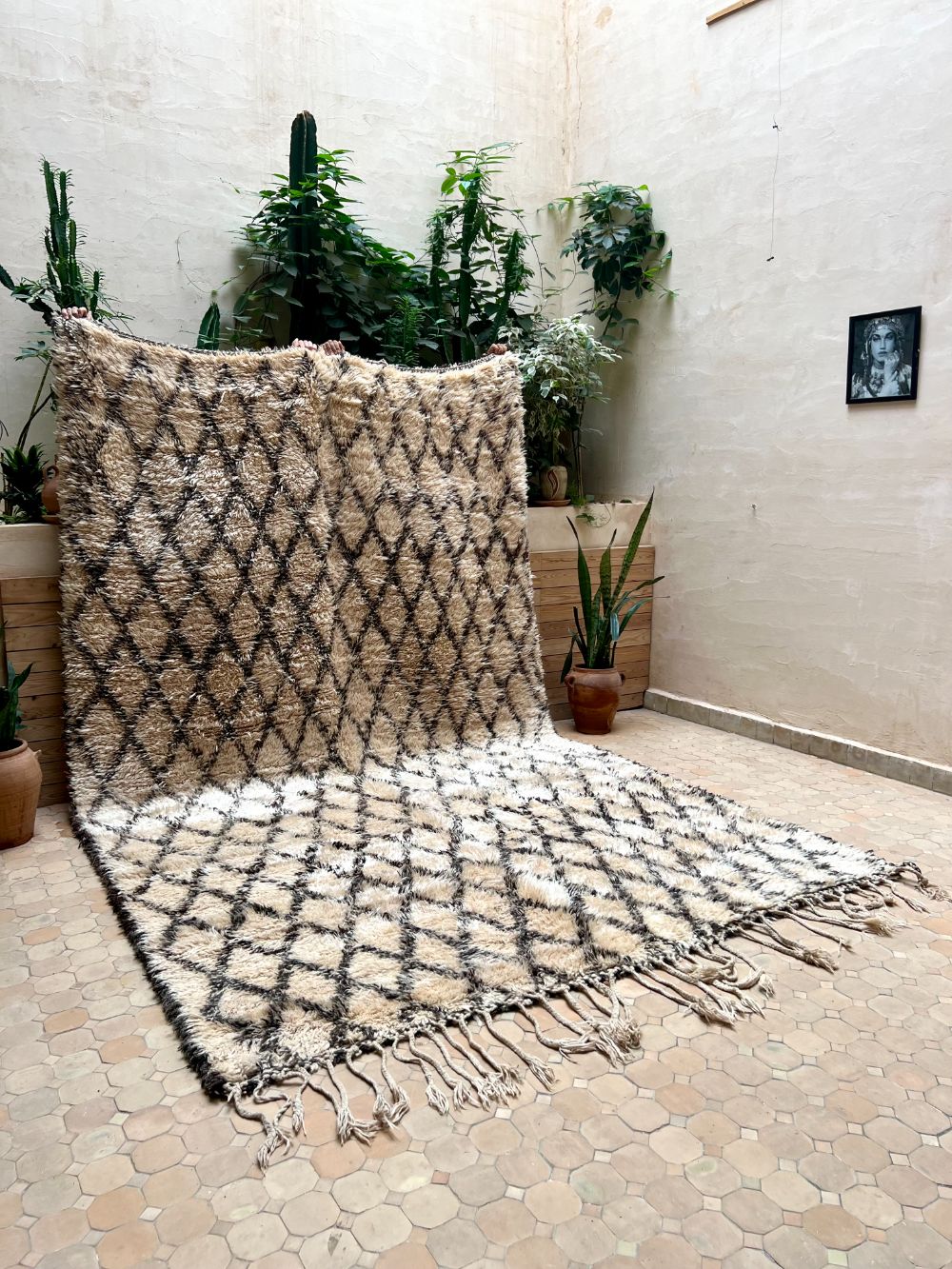 Moroccan Vintage Beni Ouarain Rug 360x220cm