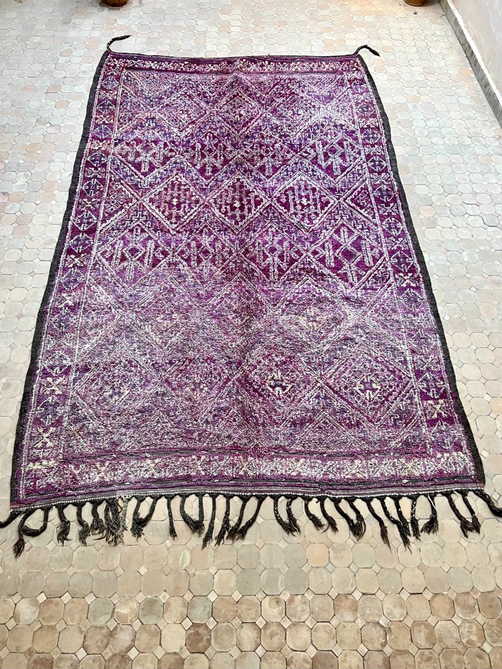 Moroccan Vintage Zayane Rug 350x220cm