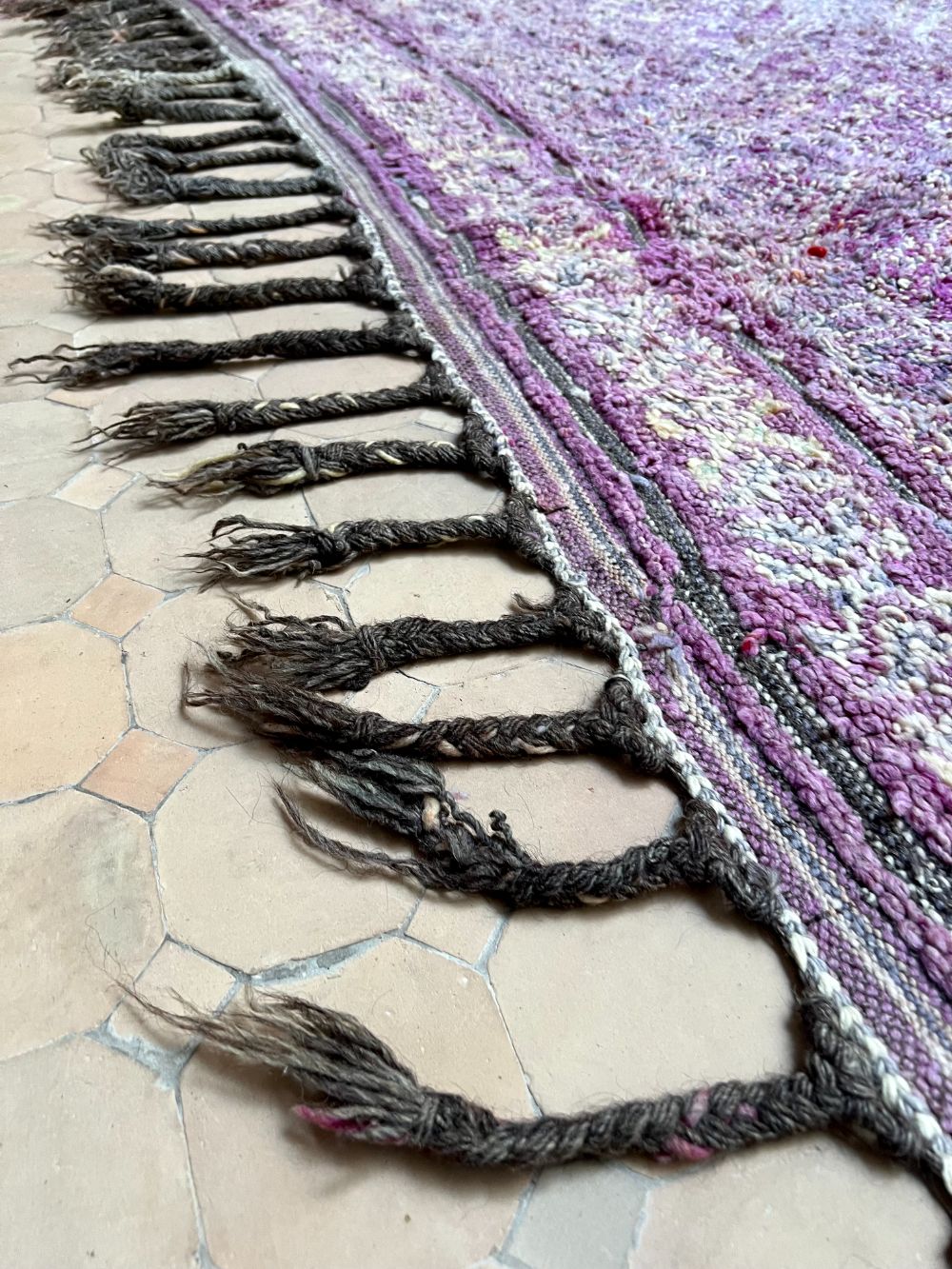 Moroccan Vintage Zayane Rug 350x220cm