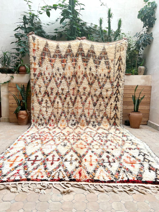 Marokkolainen Beni Ouarain matto 375x200cm