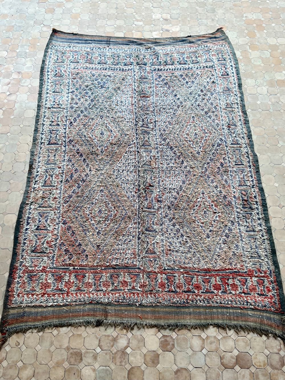 Moroccan Vintage Zayane Rug 290x195cm