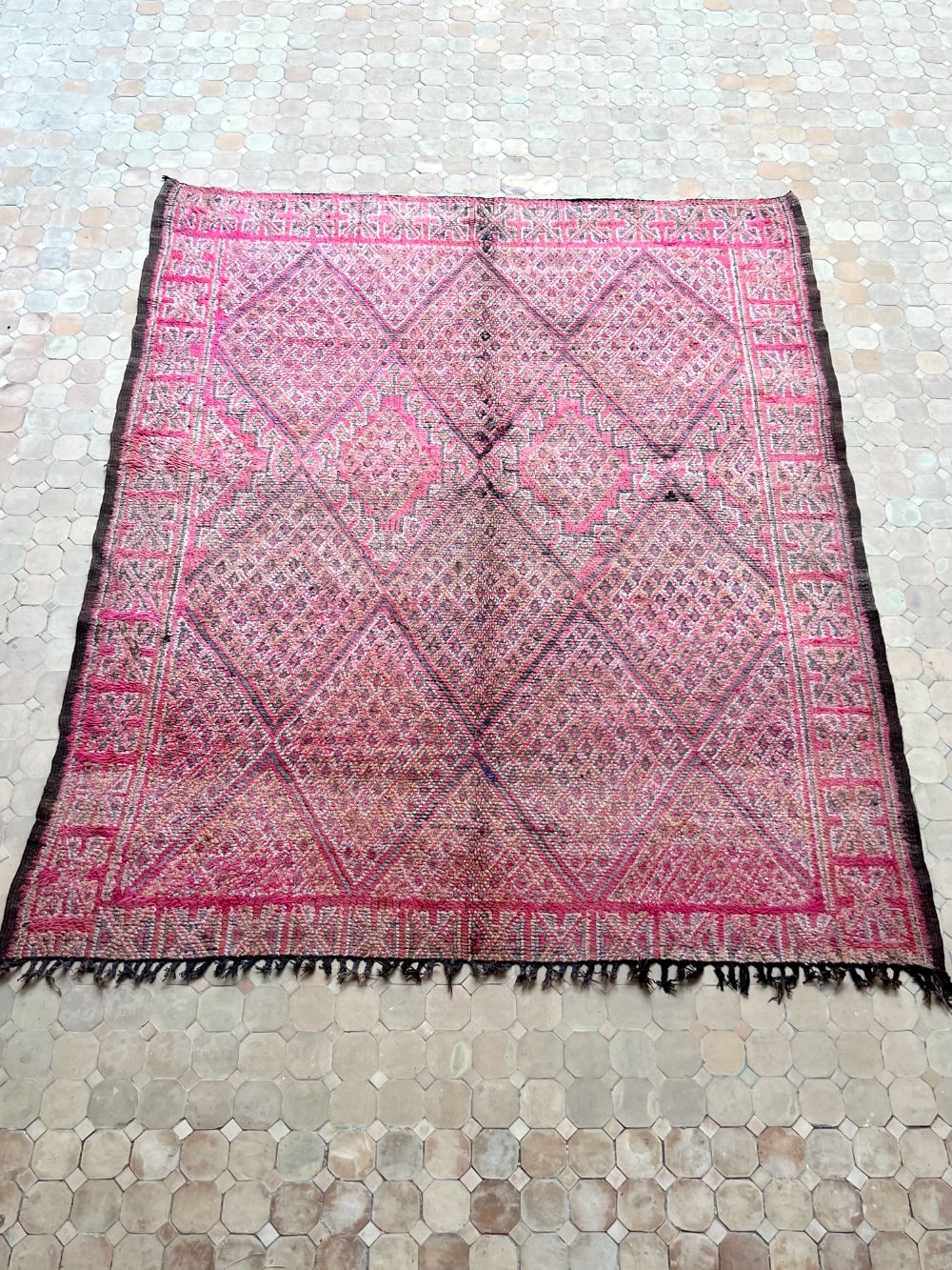 Moroccan Vintage Zayane Rug 260x210cm