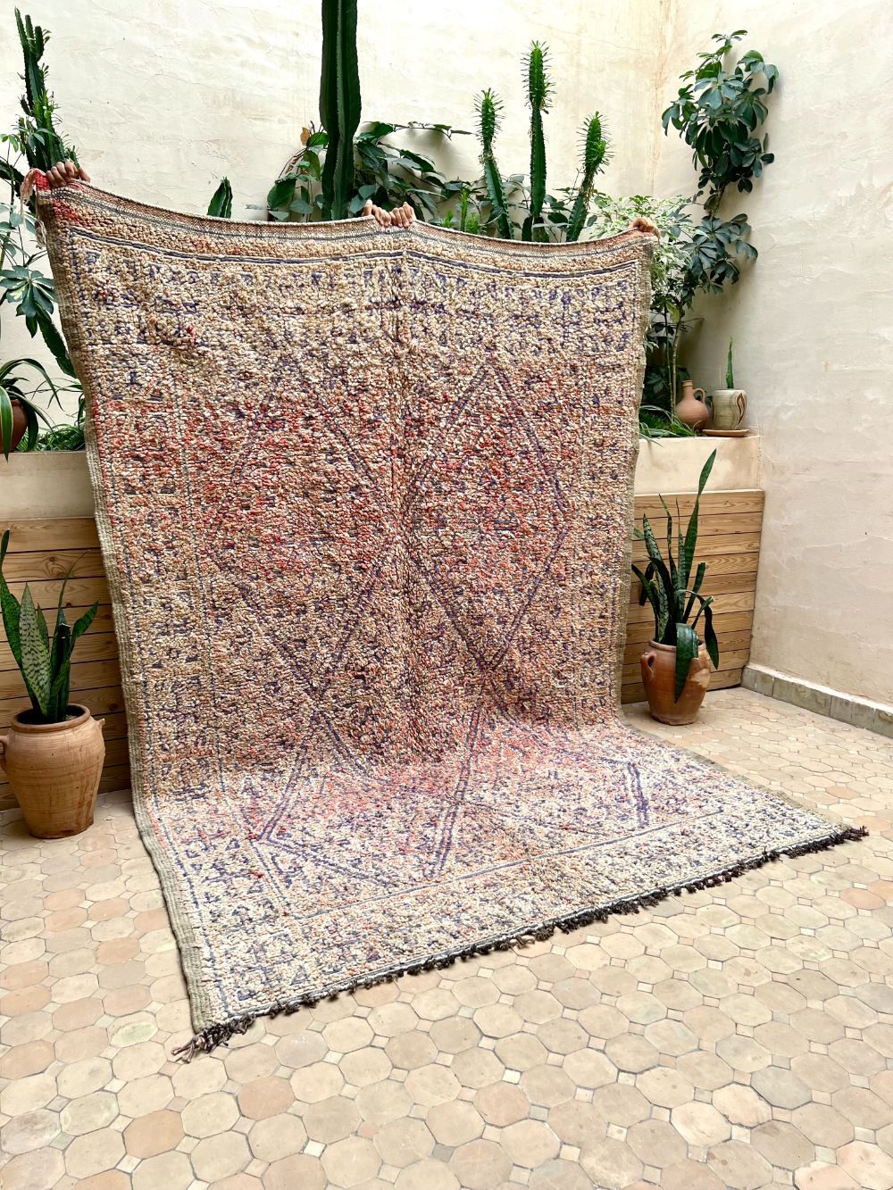 Moroccan Vintage Zayane Rug 280x190cm